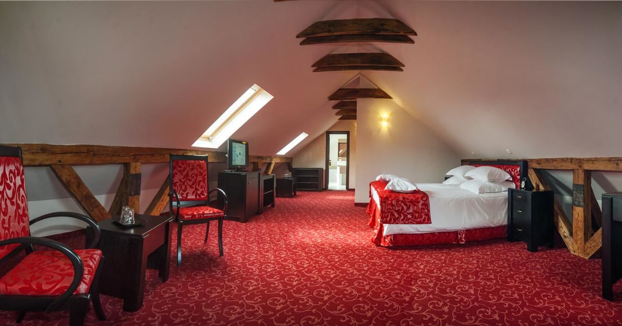 Отель Hotel Central Park Sighisoara Сигишоара